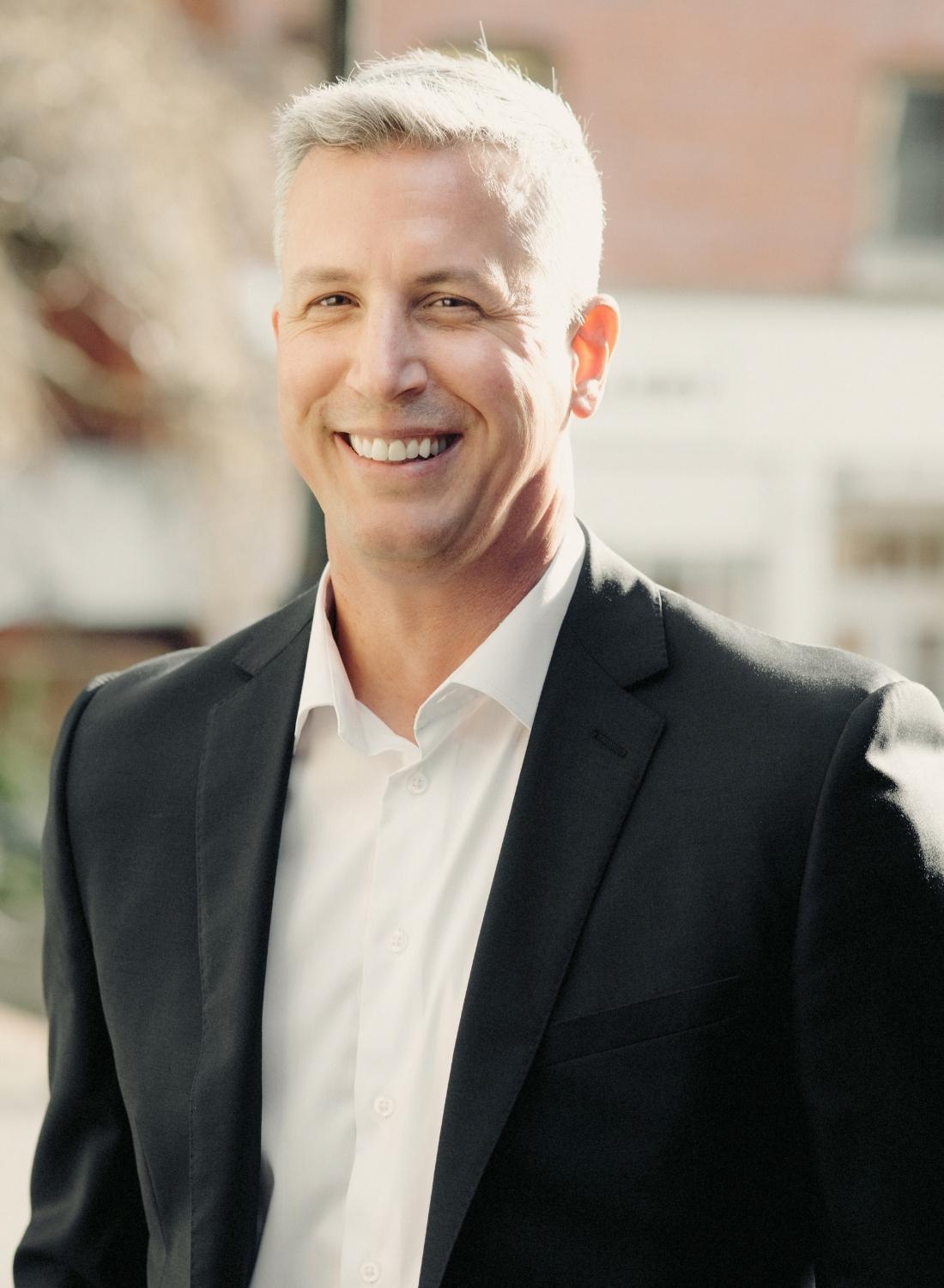 Image of Shawn Lewis